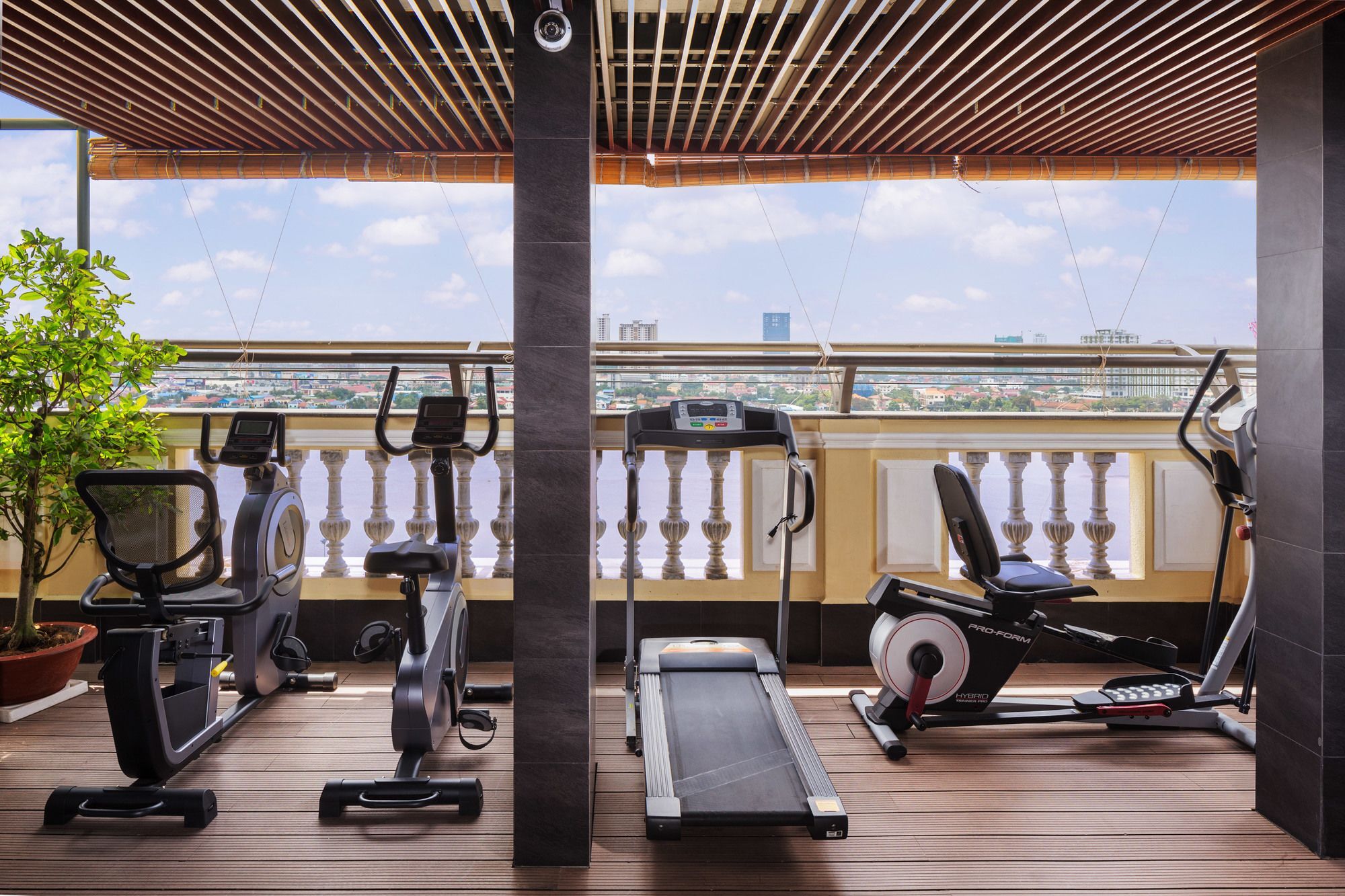 Lcs Hotel & Apartment Phnom Penh Luaran gambar