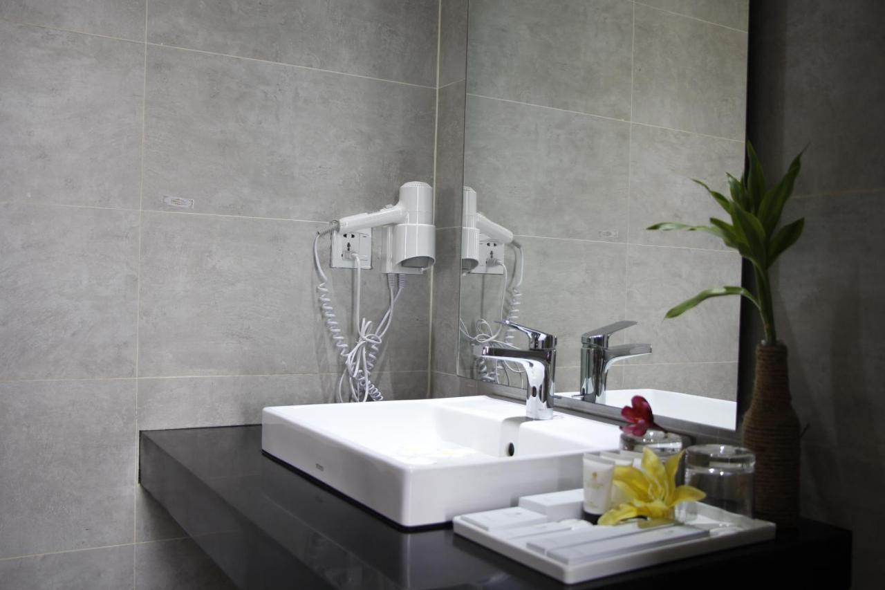 Lcs Hotel & Apartment Phnom Penh Luaran gambar